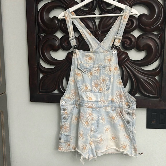 No Boundaries Pants - NO BOUNDARIES Soft Denim Short Romper